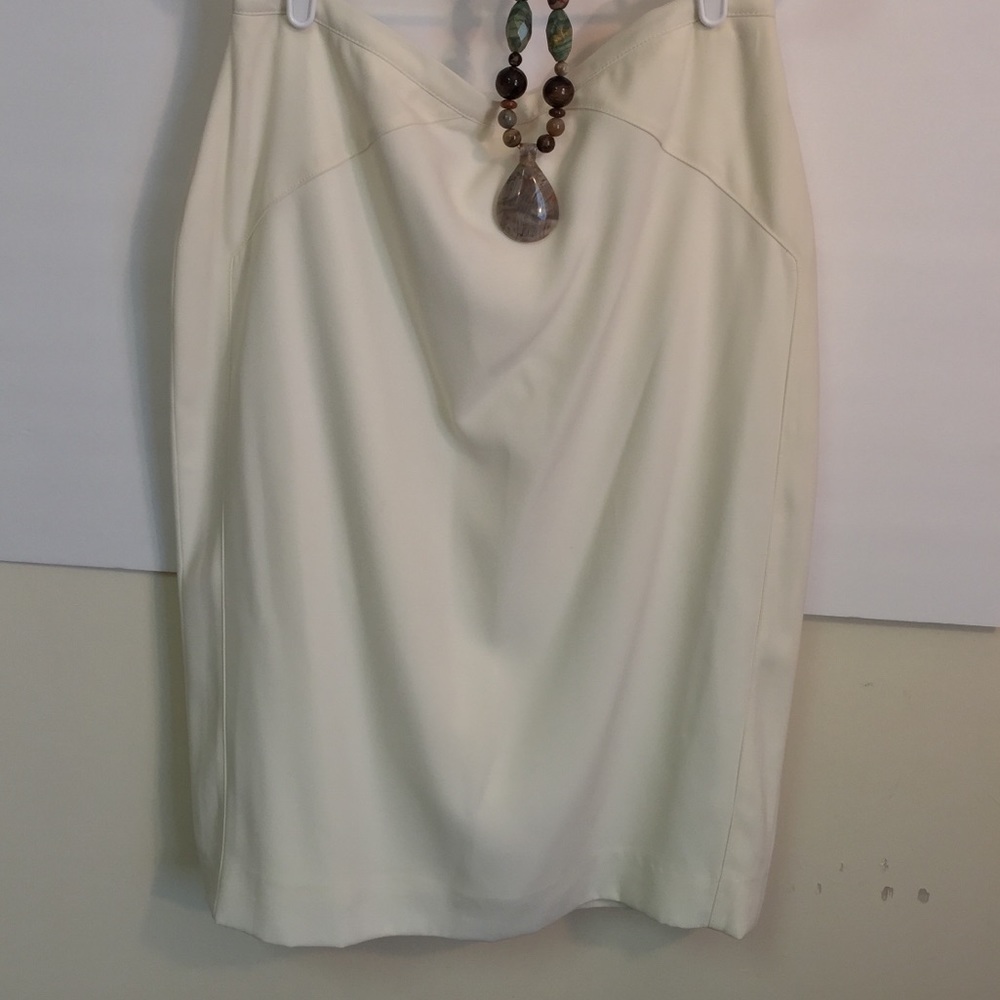 Women’s Skirt Egyptian Cream Pencil sz 42 NWT